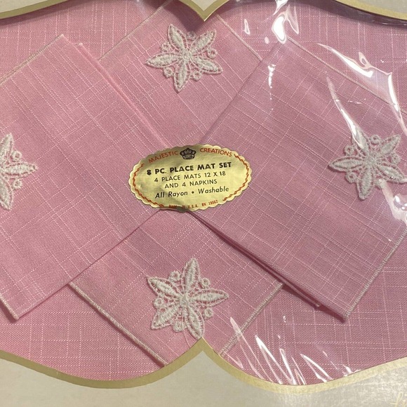 Pink Placemat & Napkin Set Fashion Manor JCPenneys NIB 1960s NOS 8 Piece VTG USA - Picture 2 of 7
